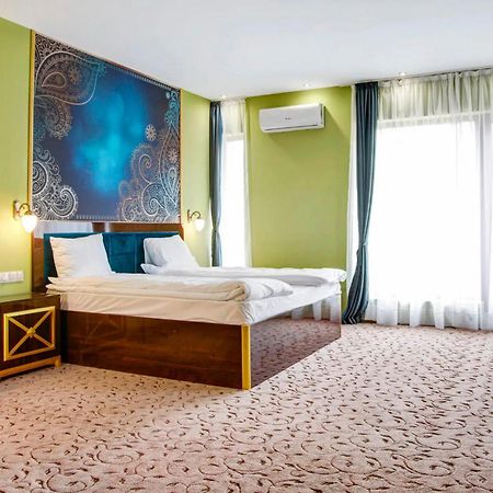 Alchemist Residence Von Goldenburg Belashtitsa ภายนอก รูปภาพ