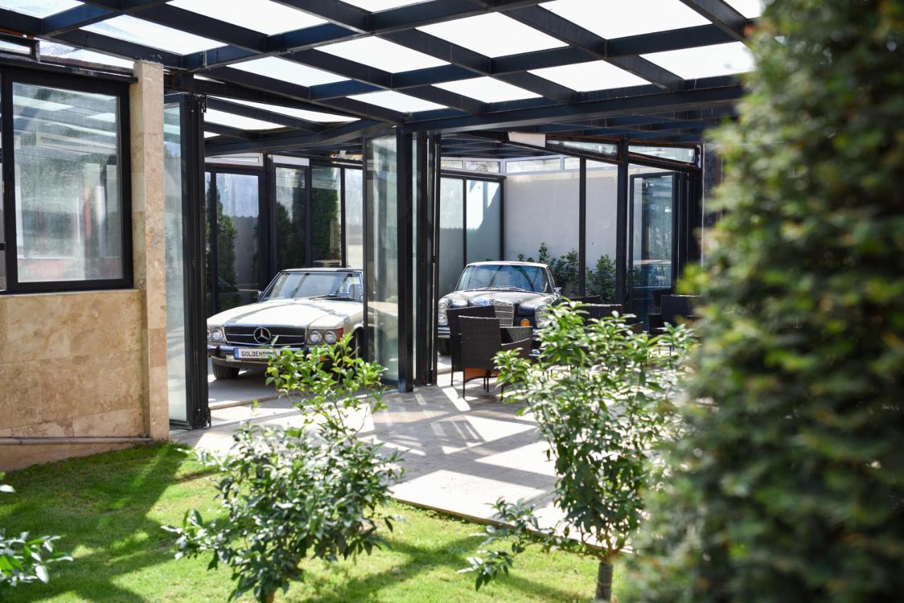 Alchemist Residence Von Goldenburg Belashtitsa ภายนอก รูปภาพ
