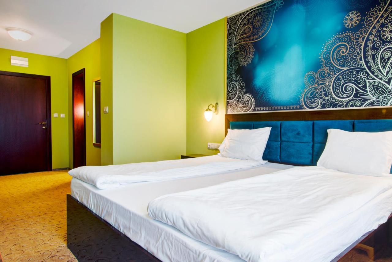 Alchemist Residence Von Goldenburg Belashtitsa ภายนอก รูปภาพ