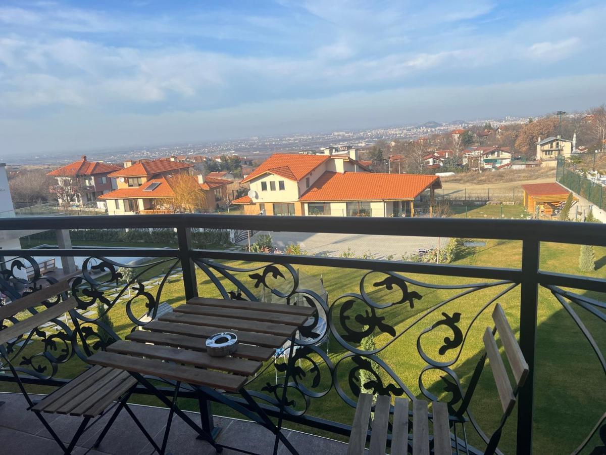 Alchemist Residence Von Goldenburg Belashtitsa ภายนอก รูปภาพ