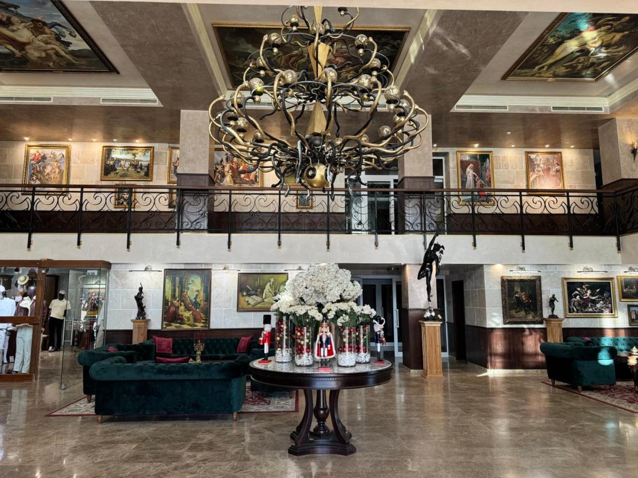 Alchemist Residence Von Goldenburg Belashtitsa ภายนอก รูปภาพ