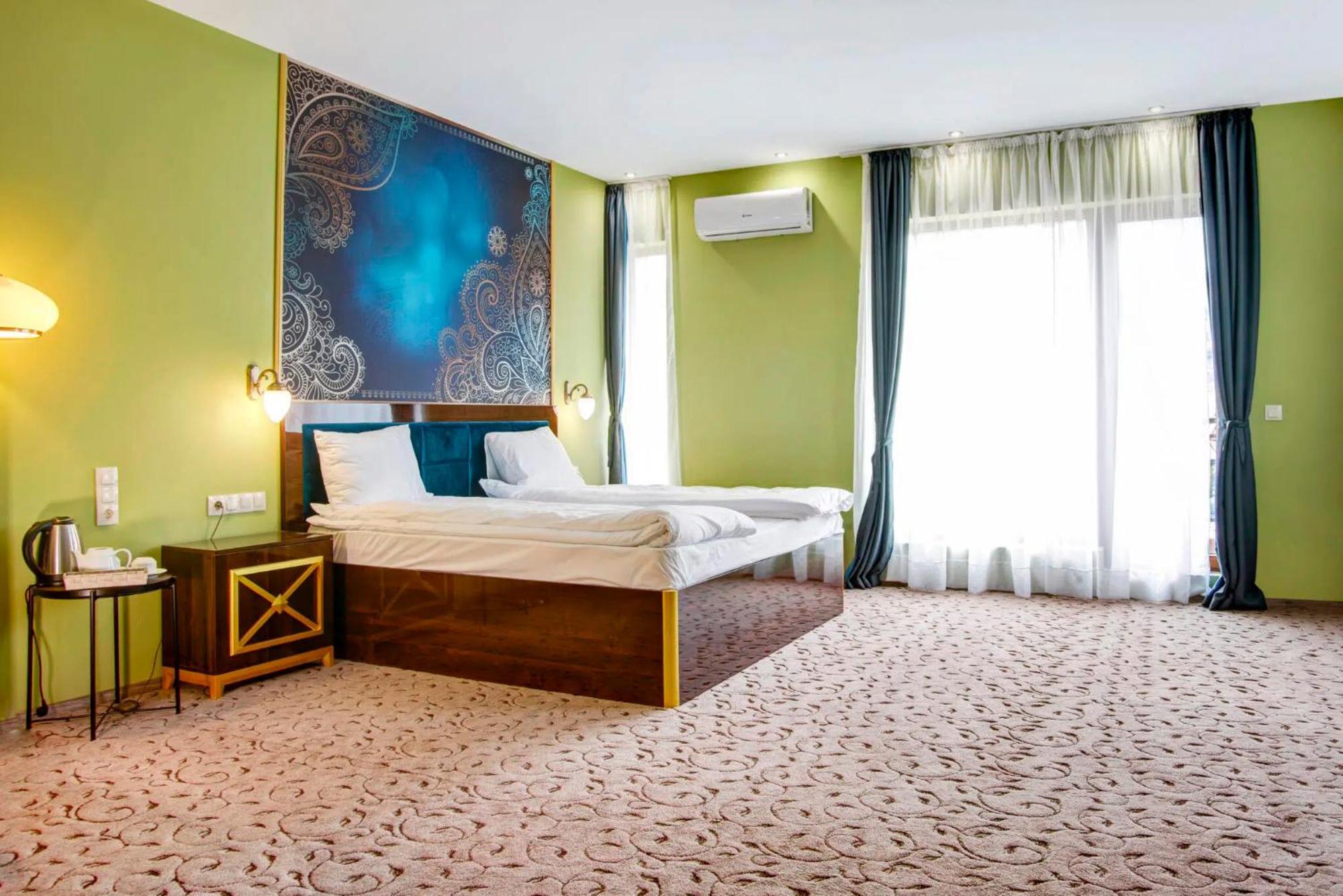 Alchemist Residence Von Goldenburg Belashtitsa ภายนอก รูปภาพ